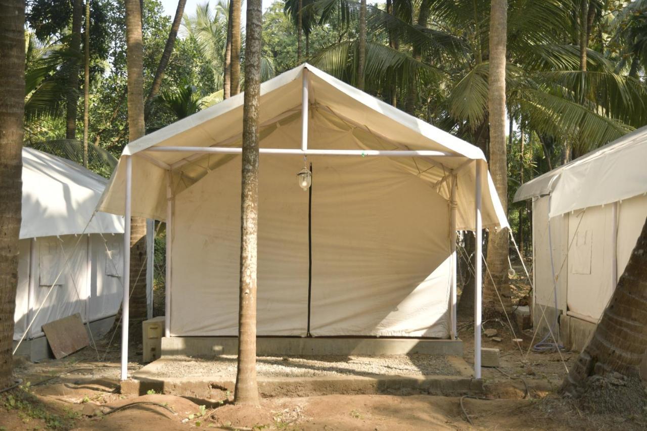 ホテル Moonstone Hammock Alibaug アリバグ エクステリア 写真