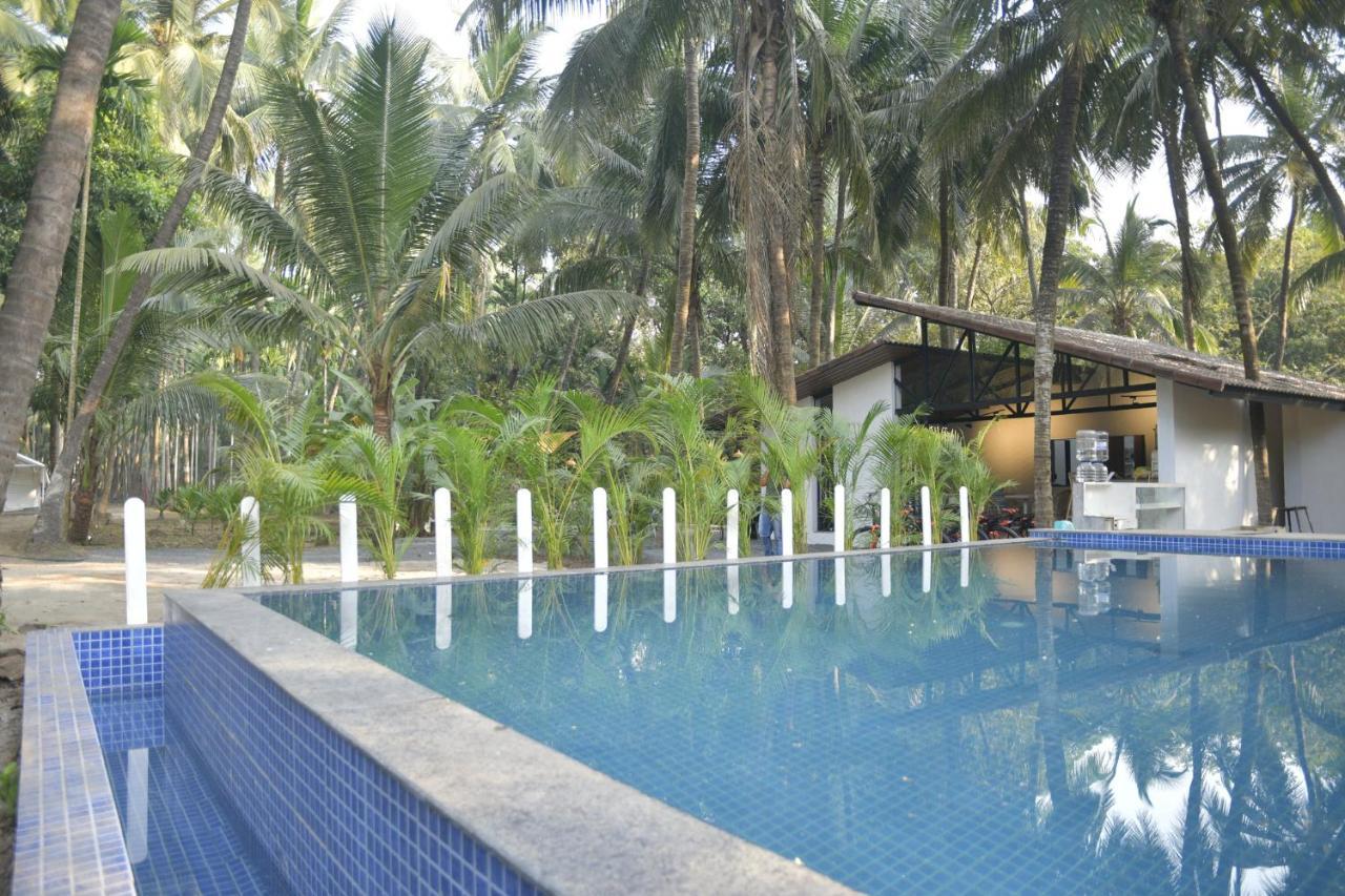 ホテル Moonstone Hammock Alibaug アリバグ エクステリア 写真